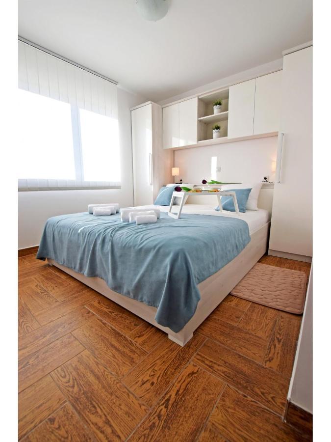 Apartment Dinko Rovanjska Exteriér fotografie