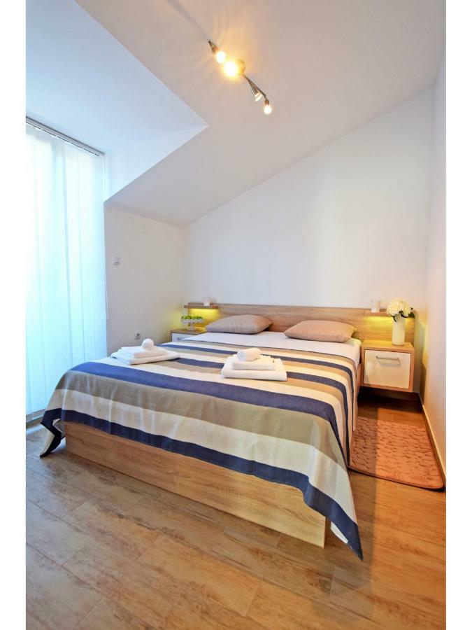 Apartment Dinko Rovanjska Exteriér fotografie