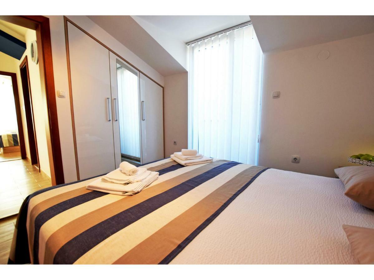 Apartment Dinko Rovanjska Exteriér fotografie